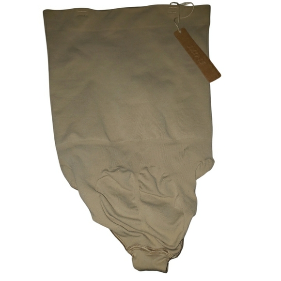 NWT SKIMS Core Control High Waisted Brief- S - Picture 2 of 3